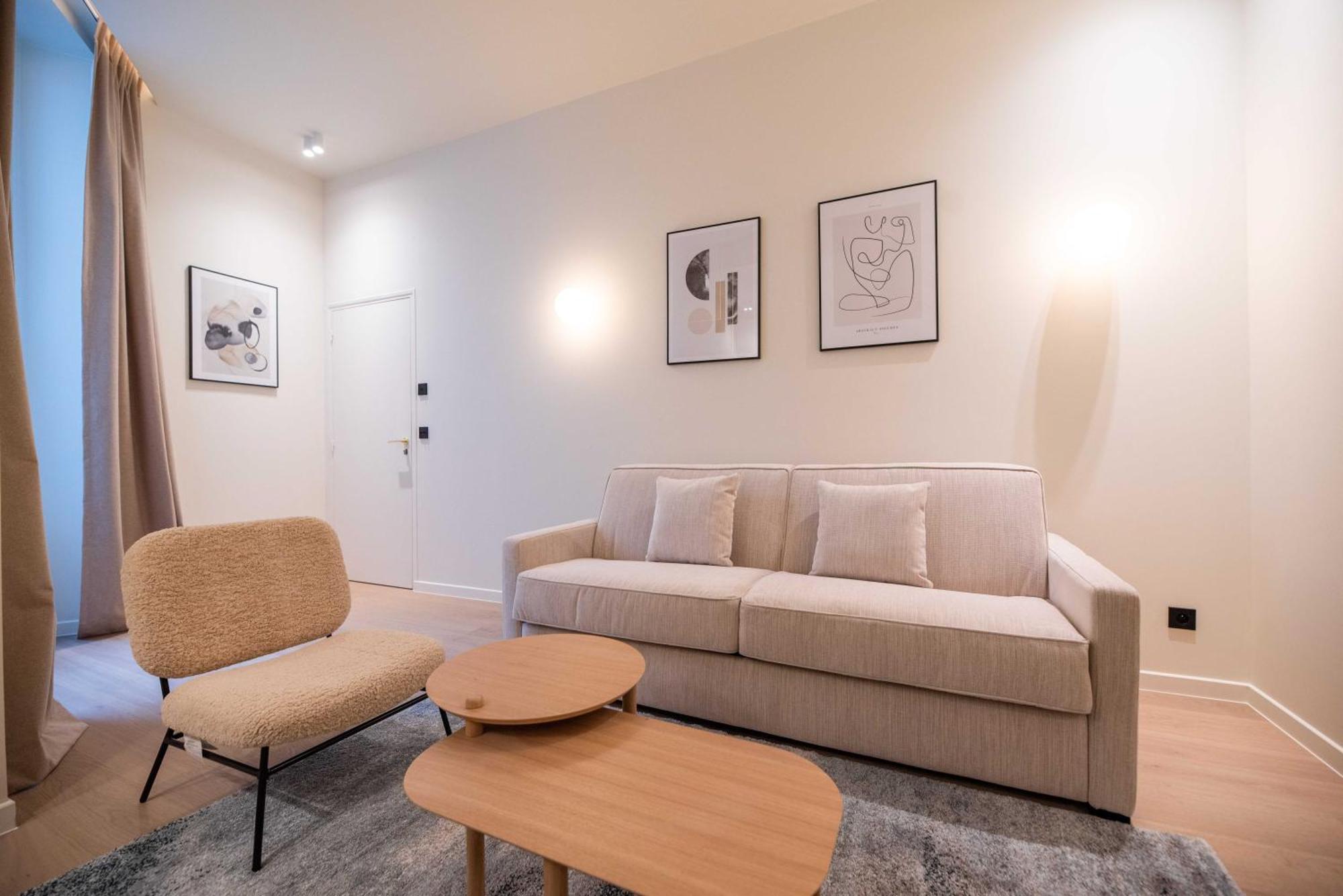 Exceptional With Ac-1br-4p-palais Garnier * Parijs