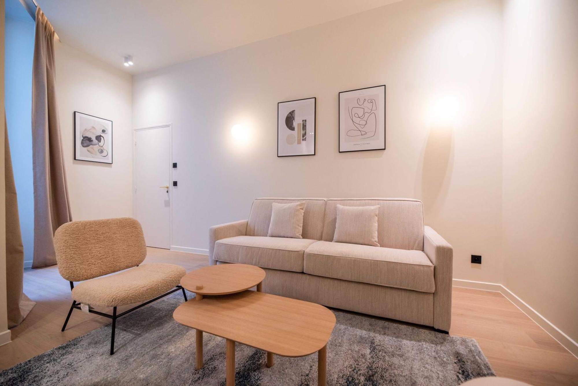 Exceptional With Ac-1br-4p-palais Garnier Appartement Parijs